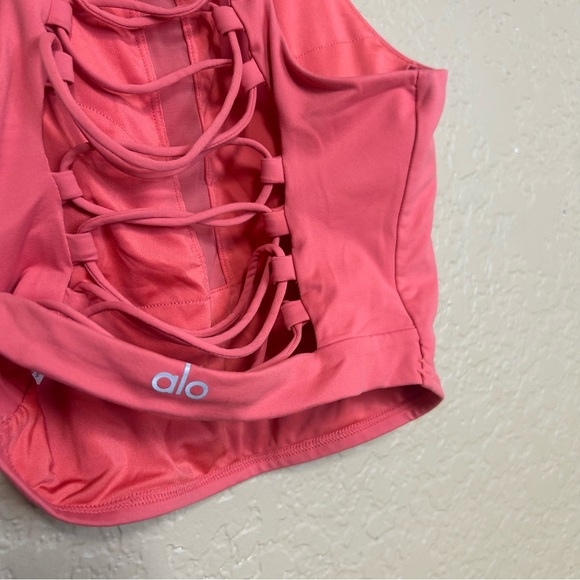 Alo shoelace long tank bra size medium peachy pink color - Picture 5 of 8